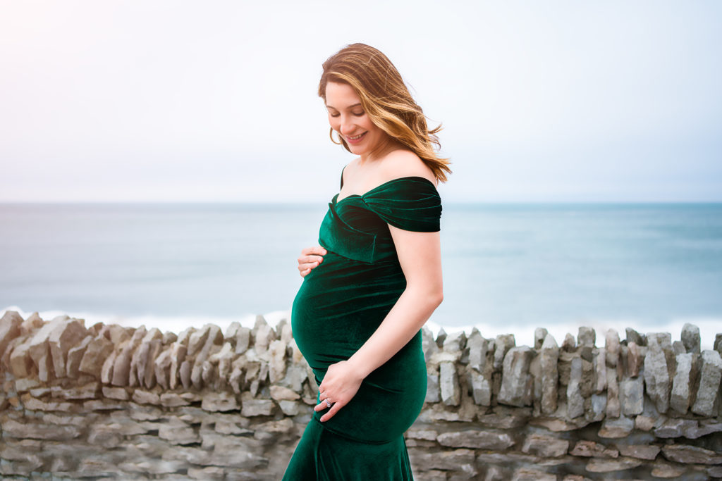 Buffalo NY Maternity photographer. In studio and outdoor maternity sessions. Buffalo and WNY Newborn Photographer. Lifestyle and In studio Newborn Photography. Jessica Stewart Photography