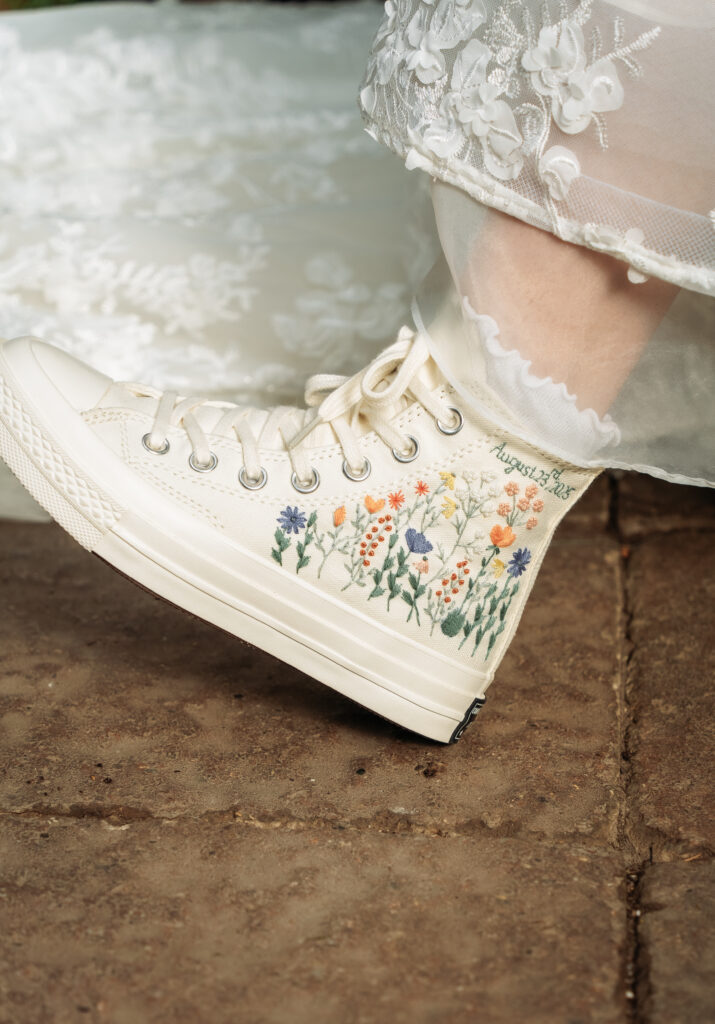 Buffalo NY wedding photographer Rochester NY wedding photographer WNY wedding photographer The Botanical Gardens Buffalo NY