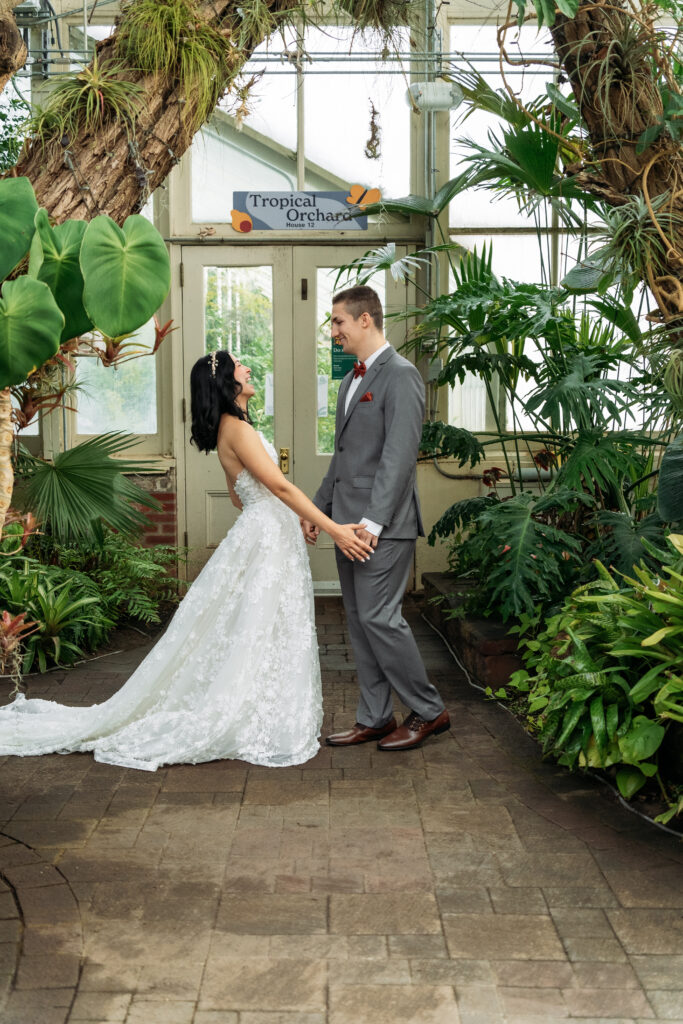 Buffalo NY wedding photographer Rochester NY wedding photographer WNY wedding photographer The Botanical Gardens Buffalo NY