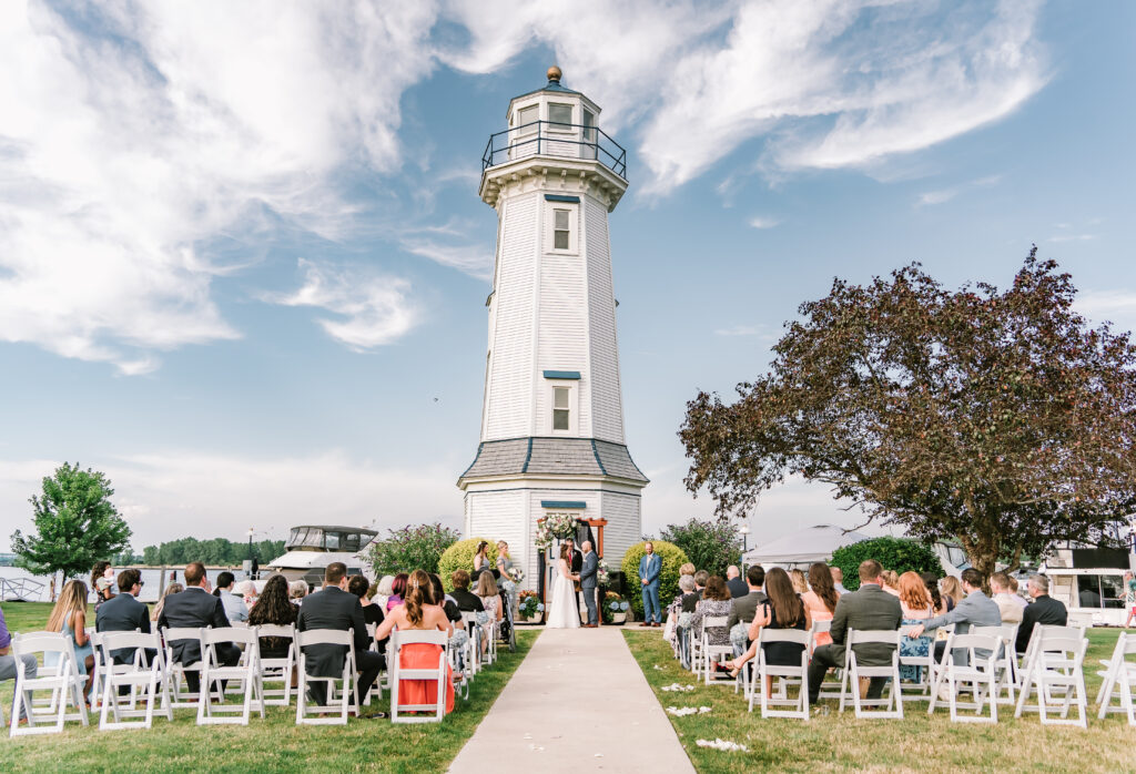 Lewiston NY Wedding Photographer WNY wedding photographer Buffalo NY wedding photographer Buffalo Launch Club Grand Island NY Wedding photographer ( (375)