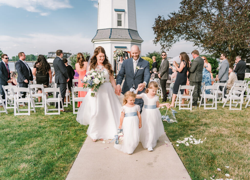 Lewiston NY Wedding Photographer WNY wedding photographer Buffalo NY wedding photographer Buffalo Launch Club Grand Island NY Wedding photographer ( (375)