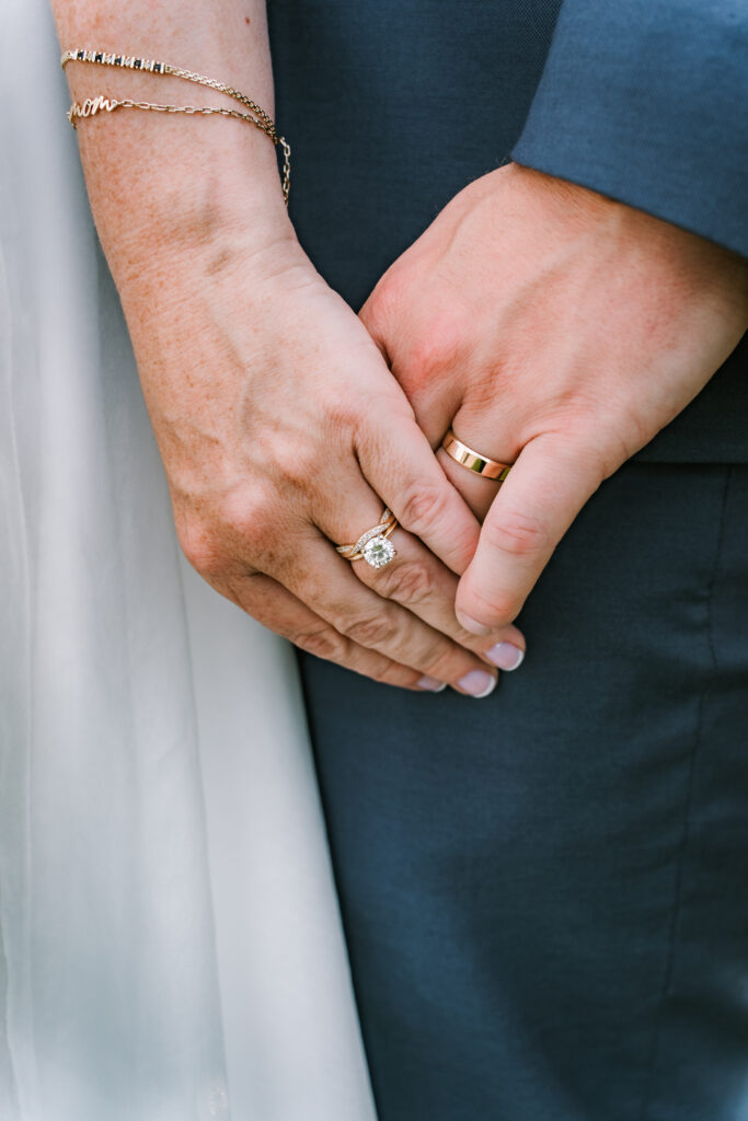 Lewiston NY Wedding Photographer WNY wedding photographer Buffalo NY wedding photographer Buffalo Launch Club Grand Island NY Wedding photographer ( (375)