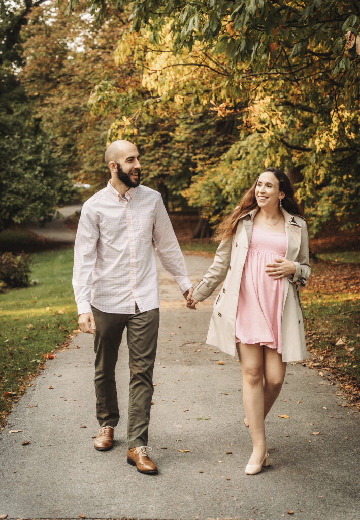 Buffalo, NY maternity Photographer Rochester, NY maternity Photographer WNY maternity Photographer and Finger Lakes Region maternity Photographer Highland Park Rochester NY George Eastman Museum