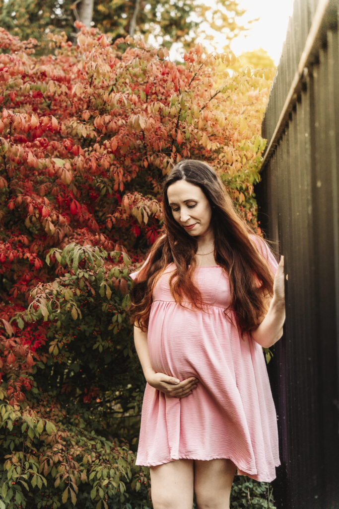 Buffalo, NY maternity Photographer Rochester, NY maternity Photographer WNY maternity Photographer and Finger Lakes Region maternity Photographer Highland Park Rochester NY George Eastman Museum