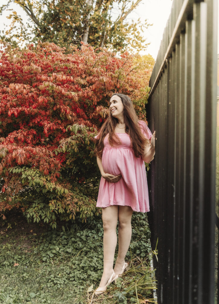 Buffalo, NY maternity Photographer Rochester, NY maternity Photographer WNY maternity Photographer and Finger Lakes Region maternity Photographer Highland Park Rochester NY George Eastman Museum